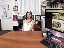 Frisky Jaye Summers enjoys taco hammering