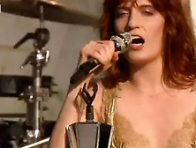 Florence And The Machine- Shake It Out Live At Hac