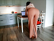 Bossy Step Mom Caught Her Step Son With a Boner While She Was Working