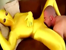 BUXOM NATURAL BABE IN LATEX - fetish hardcore with cumshot