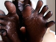 仕事帰りのolから5本指黒ハンストてローション足コキ 射精後もシコき続ける足フェチ動画