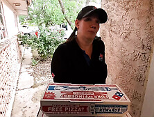 I bribed the dominos delivery girl to suck my cock