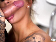 Office Gal in Nylons and High Heels Susy Gala Masturbates Until Boss Came to Pound Her Pink Pussy