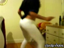 white leggings reggaeton