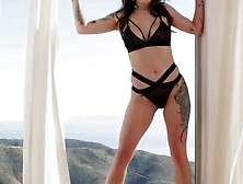 MandyMay7 - Sizzling Summer Babe Gets Fucked Outdoors