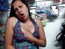 Colombiana Se Masturba En El Trabajo