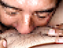 I let my horny stepdad give me the best oral sex in my pussy and makes me have a very rich and pleasurable orgasm