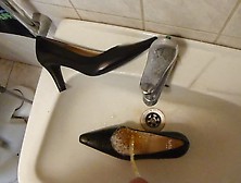 Piss In Wifes Classic Pump