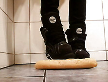 Buffalo Boots Vs Baguette