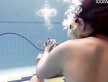 Hottest Underwater Chicks Adeline Gauthier Is Casting