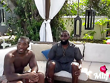 Yumtheeboss the Ebony Siren Seduces Ace Bigs