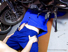 Filthy dark haired Milf gets her hole stuffed with long Penis