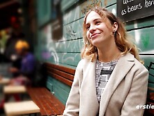 Ersties - Endlich ihr erster lesbischer 4er-Gangbang!