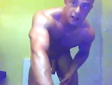 British Bodybuilder Masturbating