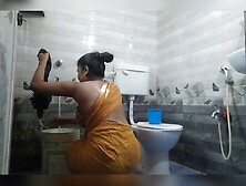 Kam wali Bai kapde dhote samye mailk ne kiya jabardasti