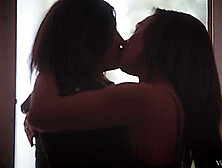 Back Home Reloaded Episode 2 - Craving - Briana Banderas & Julia Roca - Vivthomas