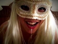 Je reveille mon beau-pere avec une pipe baveuse