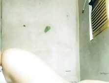 Sexy And Hot Tunisian Girl Has Sex With Her Pillow