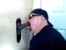 A Chocolate Visits The Gloryhole And Cums - Gloryholehookups