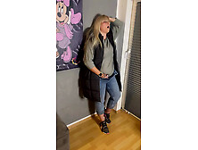 Bonie and Clyde Masturbation Stand Jeans Jacket Pussy Wet Fingering Rubbing Rubbing Clitoris Trembling Twitch Moaning Blonde Cou