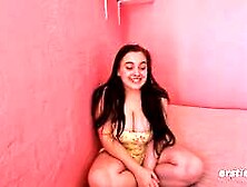 Ersties - Curvaceous Goddes Banaqwa shows us how to Squirt