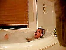 Horny Blond Is Rubbing Her Cunt In The Bathtub