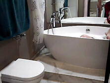 Catching Stepsister In Bathtub Leads To A Blowjob