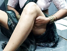 Scorching Indian babe heats things up in a viral flick