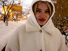 I give a stranger a blowjob in the entryway