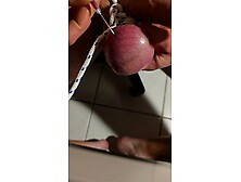 Nadel durch die Eier