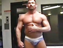 Body Builder Shows His Perfect Body