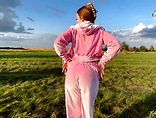 Sexy housewife mamma with a great body teaches sex,  sucks knob and bangs outdoors