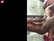 Desi Indian Sex girl Shows Nude Body and Fingering