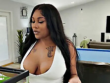 Bigbooty ebony nympho gets her titties wet