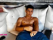 Twink's Cumshot Online On Cruisingcams. Com