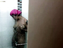 Hispanic with a Monstrous Butt Is Spied on in the Bathroom While Bathing - Porn in Spanish