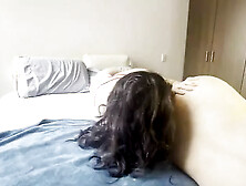 I Feel My Girlfriend's Gas and It Excites Me to Orgasm.