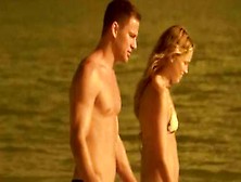 Search Celebrity Hd - Livia Munn La Blonde En Bikini Sur La Plage