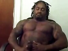 Hot Black Bodybuilder Jerking Off