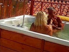 Fremder Kerl fickt mich im Whirlpool vom Swingerclub