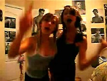 Sexy Teens Dancing