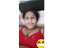 Beautiful Sexy Married Bhabhi Showing On Video Call