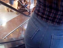 Teen Big Bubble Ass Tight Jeans At Mall