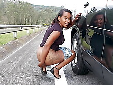 Samira Ferraz is caught peeing