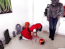 Bigass Teen Kharlie Fucks On Halloween