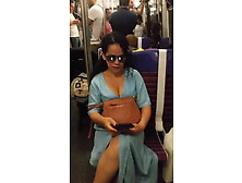 Latina Milf With Great Cleavage And Boobs In Subway