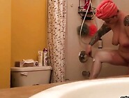 My tattooed plump niece drives me wild