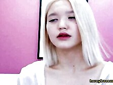 Beautiful Asian Babe Tower Of Sexuality Live