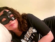 stepdaughter point of view Elle a besoin d'un doudou et se sert de son stepdad pour l'avoir