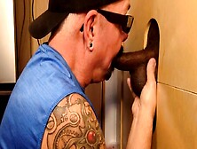 Gloryhole Mature Sucking Off Black Guy